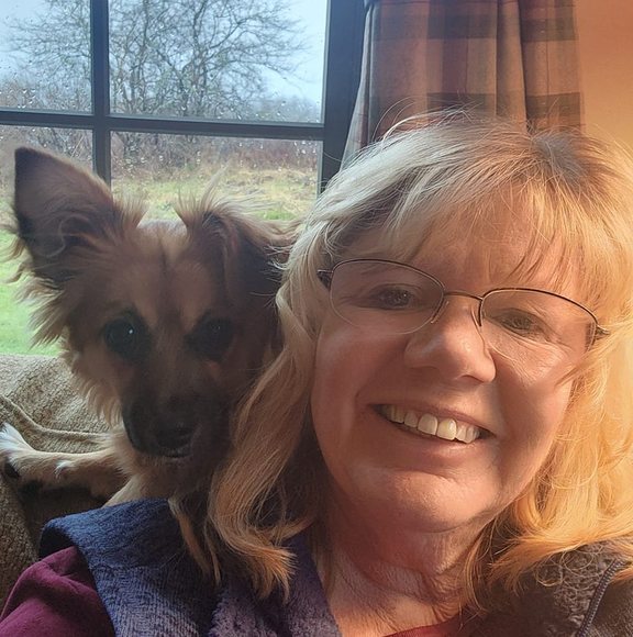 Meet your Posher, Pam - Picture 1 of 1